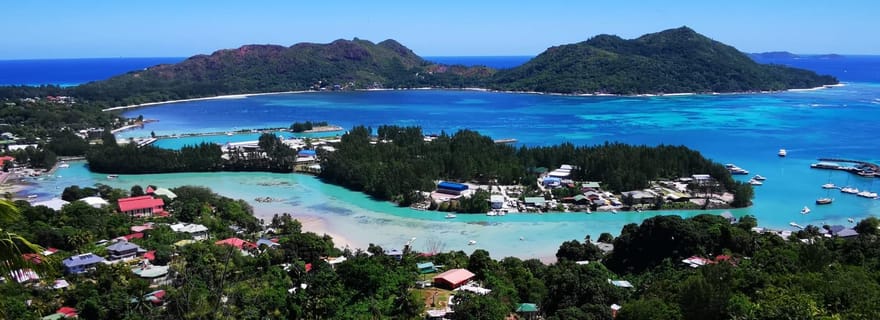 Praslin : visite privée du Fond Ferdinand avec un guide local