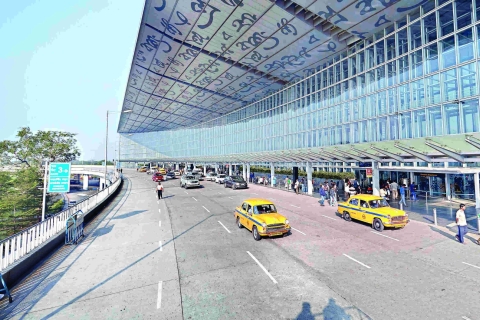 Kolkata: privéluchthaventransferVan het vliegveld naar Kolkata