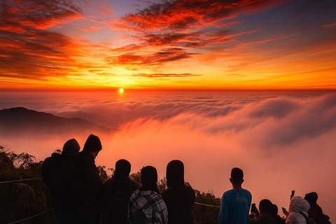 Paraty: Pedra da Marcela Private Sunrise Hike with Pickup
