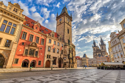 Praga antigua y ciudad judía y puente de Carlos: recorrido a pie de 2,5 horasTour en inglés y alemán.