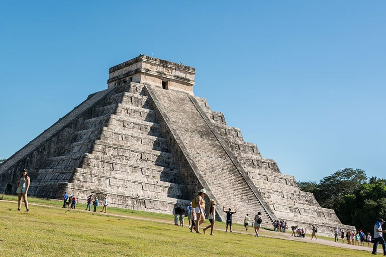 Cancún: Chichén Itzá, Valladolid & Hubiku-Cenote Tagestour