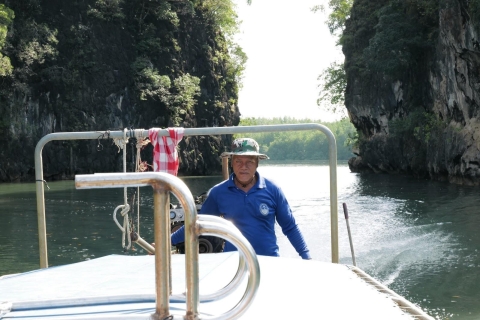 Krabi: Sea Cave Kayaking Tour mit Lagune von Lae Nai und MittagessenTreffpunkt am Tonsai Beach