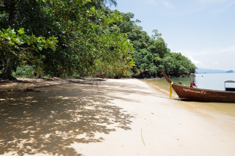 Krabi: Sea Cave Kayaking Tour mit Lagune von Lae Nai und MittagessenTreffpunkt am Railay Beach