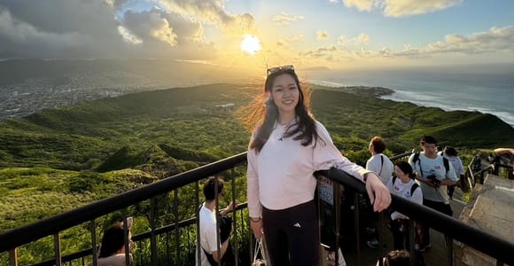 Waikiki: Diamond Head Hike Starting at 7:00 AM