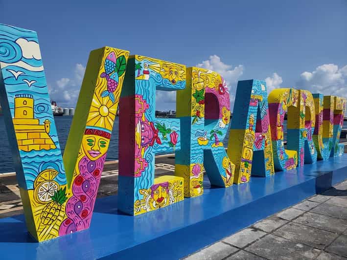 Veracruz: Guided City Tour with Aquarium Visit