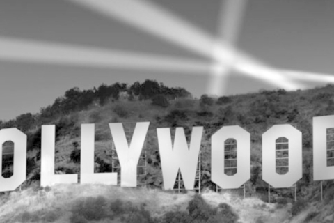 Los Angeles: Rundflug über HollywoodHollywood Flight für eine Gruppe von 3 Personen