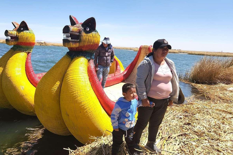 Puno: Excursie van een halve dag naar de drijvende eilanden van Uros