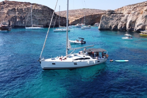Malta: Całodniowy prywatny czarter jachtu żaglowego Mowgli