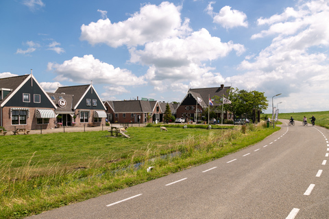 Windmills, Cheese & Clogs: 3-Hour Countryside E-Bike Tour