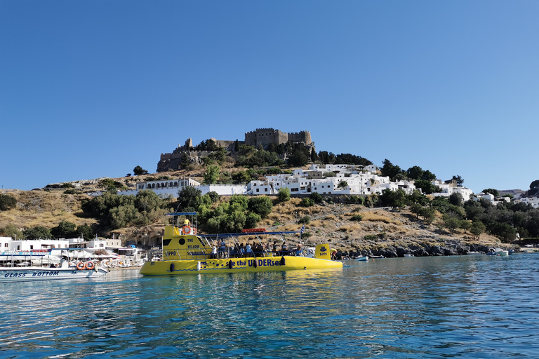 Lindos: rejs łodzią podwodną z przystankiem na pływanie w zatoce NavaroneRejs łodzią podwodną z St. Paul's Bay z transferem