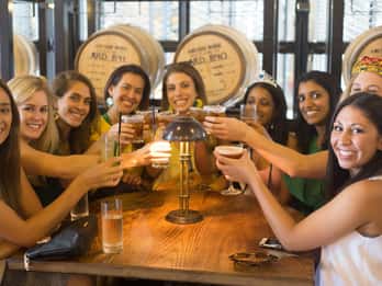 From Sydney: Hunter Valley Wine/Spirit Tasting Tour & Lunch