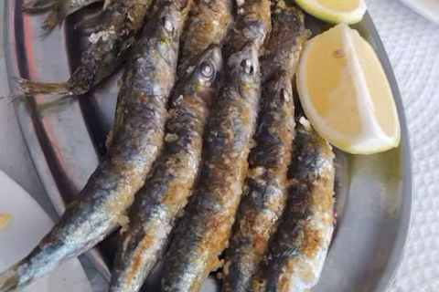 Tour guidato della zona di pesca di Malaga con laboratorio di cucinaTour guidato del quartiere dei pescatori di Malaga con laboratorio di cucina