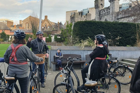 Dublín: Visita guiada en bici y bicicleta eléctricaCiudad de Dublín: Tour guiado en bicicleta