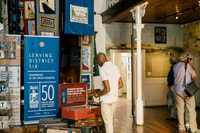 Cidade do Cabo, Distrito Seis Museu Pule a passagem de entrada da linha - Housity