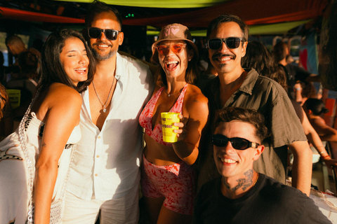 Rio de Janeiro: Sunset Boat Party with DJ and Drinks