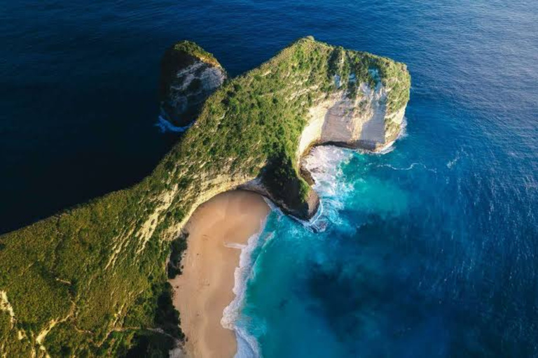 Nusa Penida: Island Sightseeing West & East Coast Day Trip Car Charter 8 Hours Explore West Coast