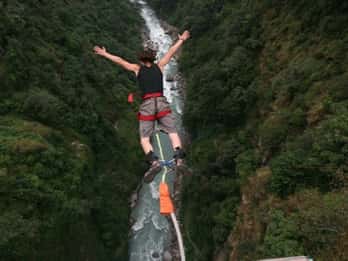 Von Kathmandu: Bungee Jump über den Bhotekosi River & Transfer Von Kathmandu: Bungee Jump über den Bhotekosi River & Transfer