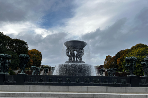 Oslo: Vigeland Park Guided Tour with Hidden Stories