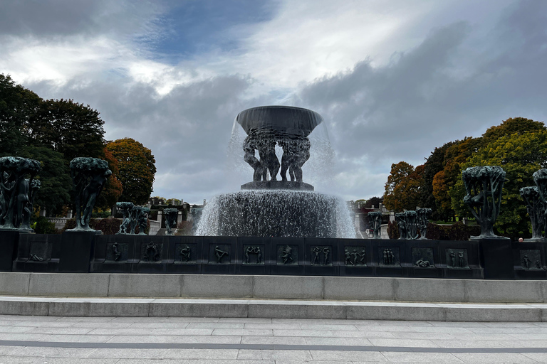 Oslo: Vigeland Park Guided Tour with Hidden Stories