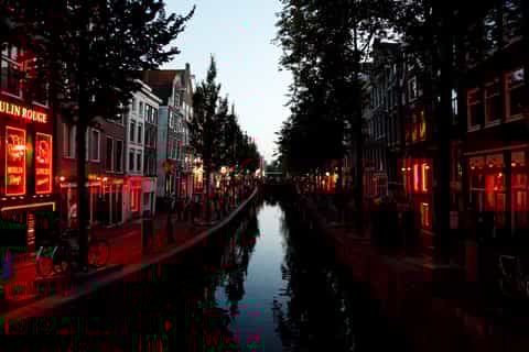Amsterdam Red Light District: Private Walking Tour
