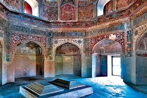 جولة تاج محل عند غروب الشمس مع تشيني كا راوزا بسيارة خاصة مكيفةجولة شاملة كليًا مع سيارة ومرشد وتذا