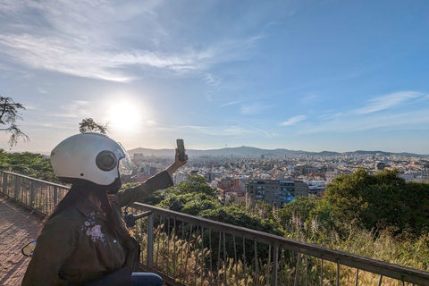 Barcelona Quick Ride: 2-timmars guidad skoterturBarcelona: Privat guidad Privat guidad stadsvandring med moped