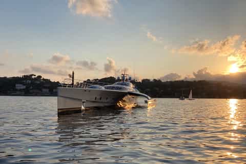 Nice: Private Evening Tour on Solar Powered Boat