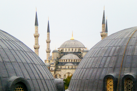 Istambul: Excursão particular ao Palácio Topkapi e ao Grande BazarVisita guiada à tarde ao Palácio de Topkapi e ao Grande Bazar