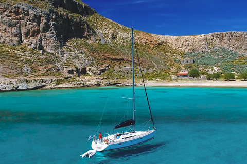 From Kissamos: Balos and Gramvousa Private Cruise with Lunch