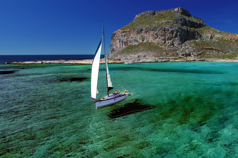 From Kissamos: Balos and Gramvousa Private Cruise with Lunch