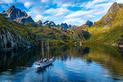 罗弗敦小团体乘坐 33 米古典游艇游览特罗尔峡湾特罗尔峡湾游轮无热水浴缸