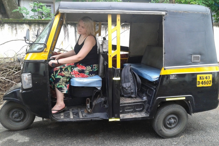 Kochi: recorrido privado por la ciudad de Tuk-Tuk con recogida en el hotelKochi: tour privado en tuk-tuk en kochi con recogida