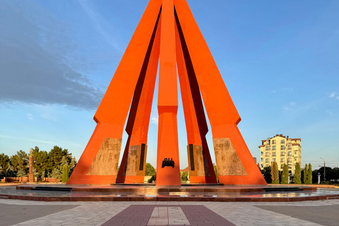 Powrót do ZSRR bez opuszczania Kiszyniowa (z lunchem i napojem)Kiszyniów: autentyczna wycieczka sowiecka z lunchem i napojami