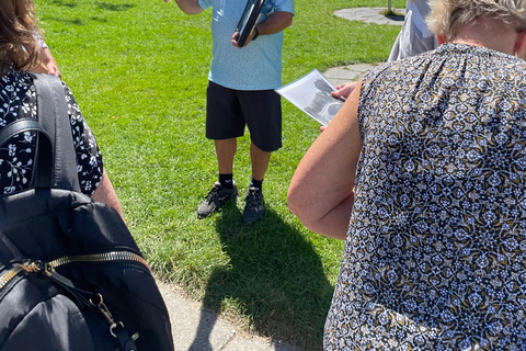 Toronto: Toronto Islands Guided Boat and Walking Tour