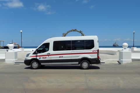 Cozumel: Private Round-Trip Airport Shuttle