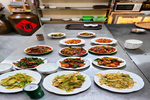 Zhangjiajie: Hunan Cuisine Cooking Class with Market Tour Half-Day Class: 5-dishes