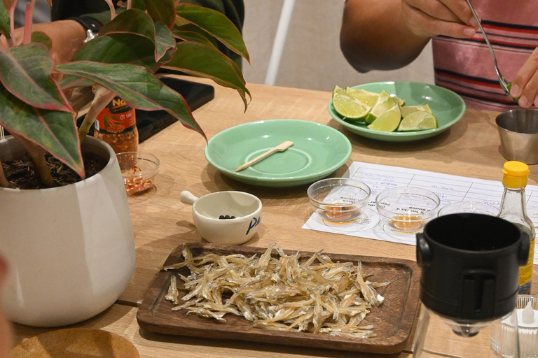 Ho Chi Minhstad: unieke ambachtelijke vissausproeverijHo Chi Minhstad: Een unieke proeverij van ambachtelijke vissaus