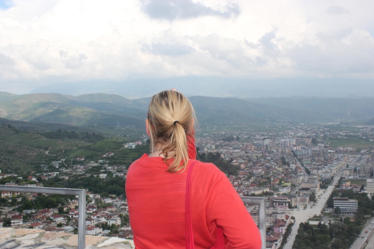 Berat: Historic City Walking-Tour Spanish Walking Tour