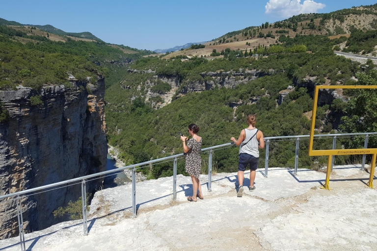 Berat: tour por el cañón de Osum y la cascada de BogoveBerat: Osumi Canyon Tour