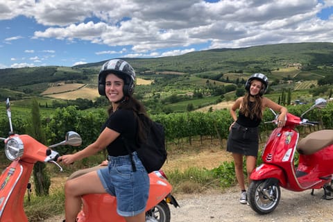 From San Gimignano: Chianti Half-Day Vespa Tour with Lunch
