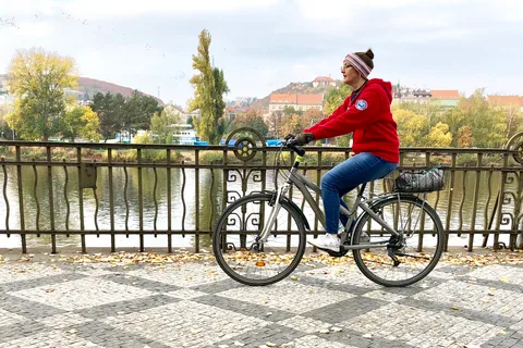 Fietstocht van Praag naar het kasteel Karlstejn