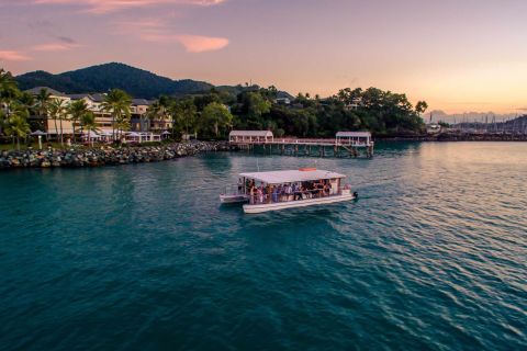 Airlie Beach: 2-Hour Sunset Cruise with Sparkling Wine
