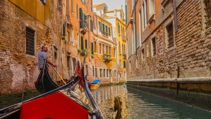 venice private gondola tour