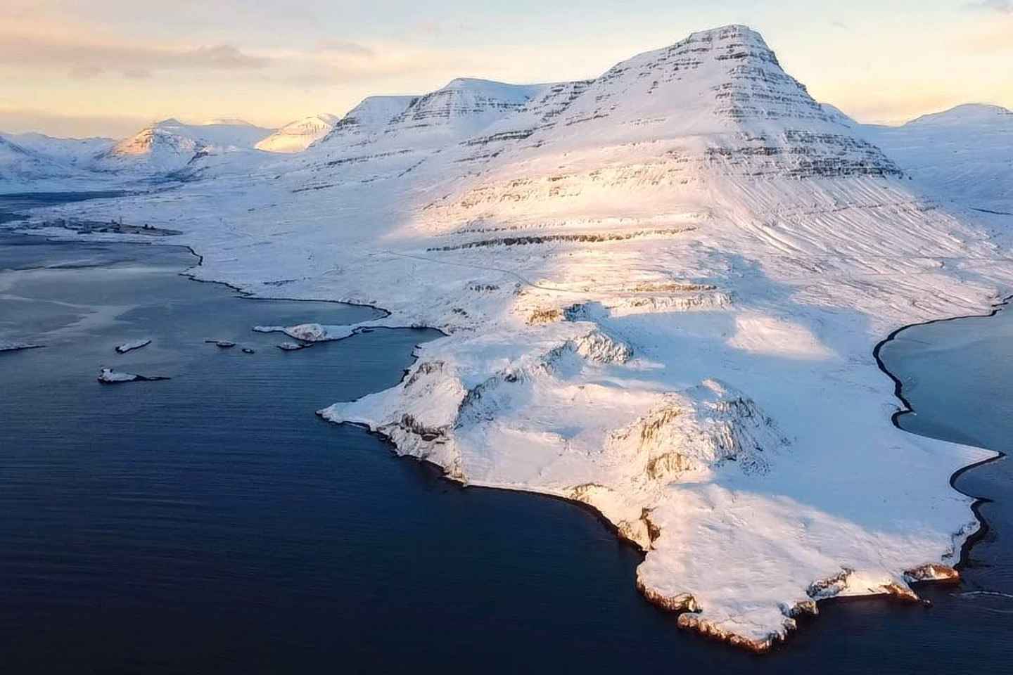 Hólmanes: Geführter Naturspaziergang