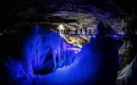 Hallstatt & Ice Cave & 5 fingers Private Tour From Salzburg