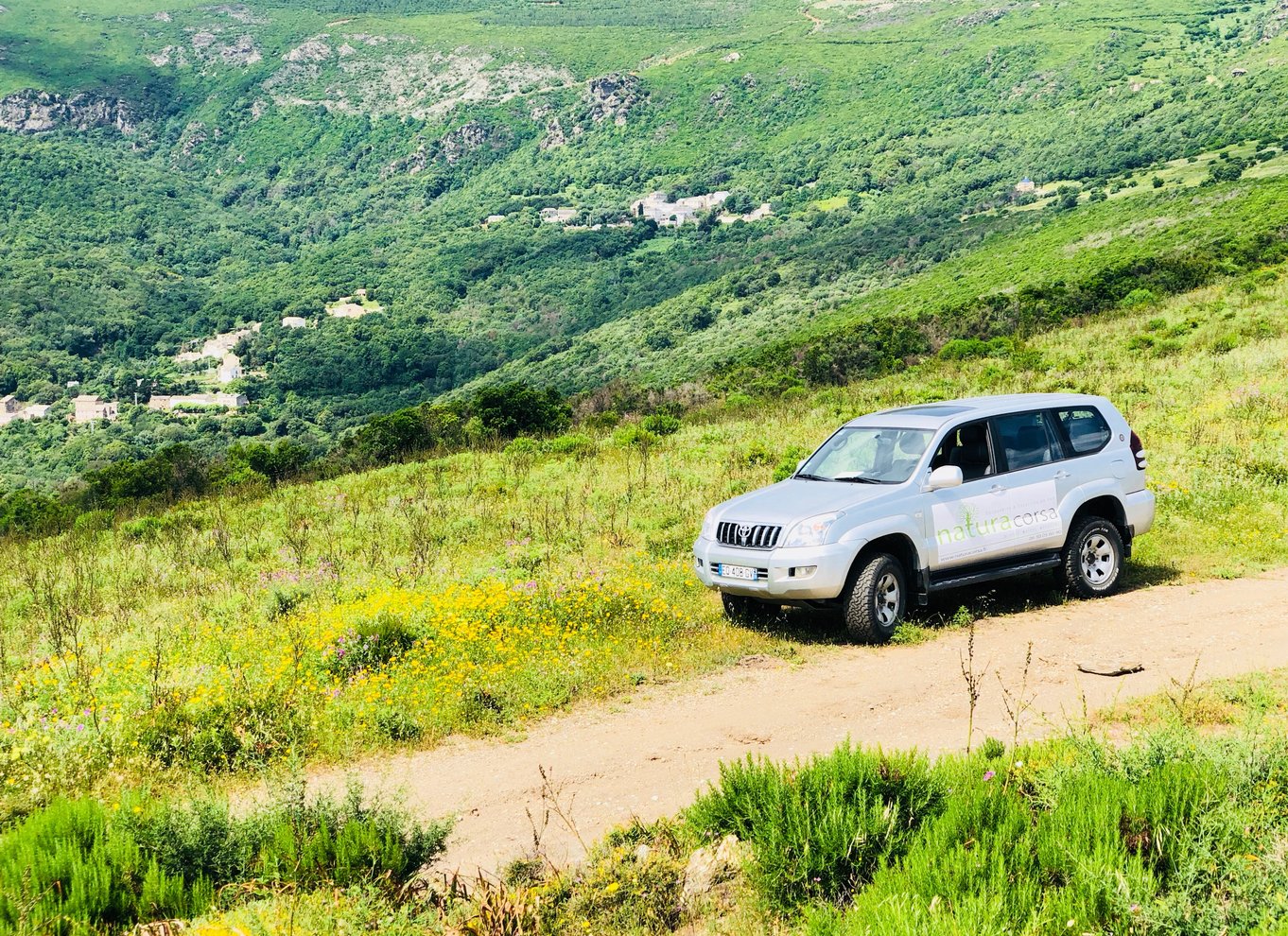 Fra Calvi: 4x4-dagstur til bjergene og Agriates' Saleccia-strand