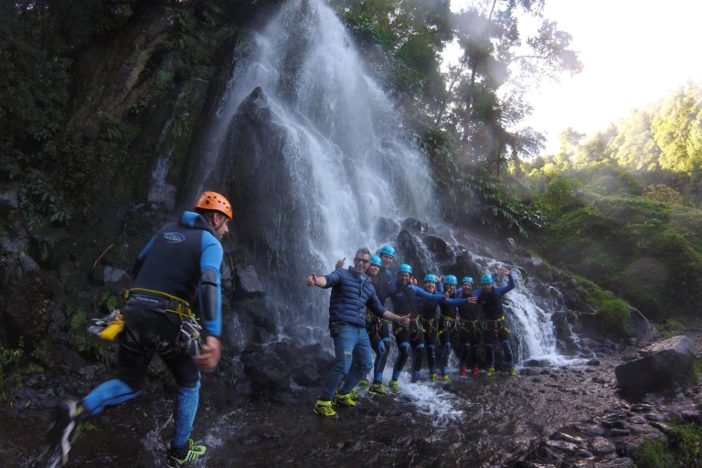 Sao Miguel: Ribeira dos Caldeiroes Canyoning-ErlebnisTour ohne Abholung von Ponta Delgada