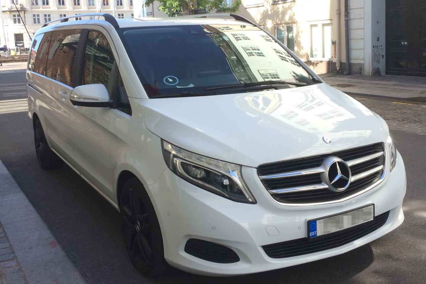 Alesund Airport (AES): One-Way Transfer to/from Alesund