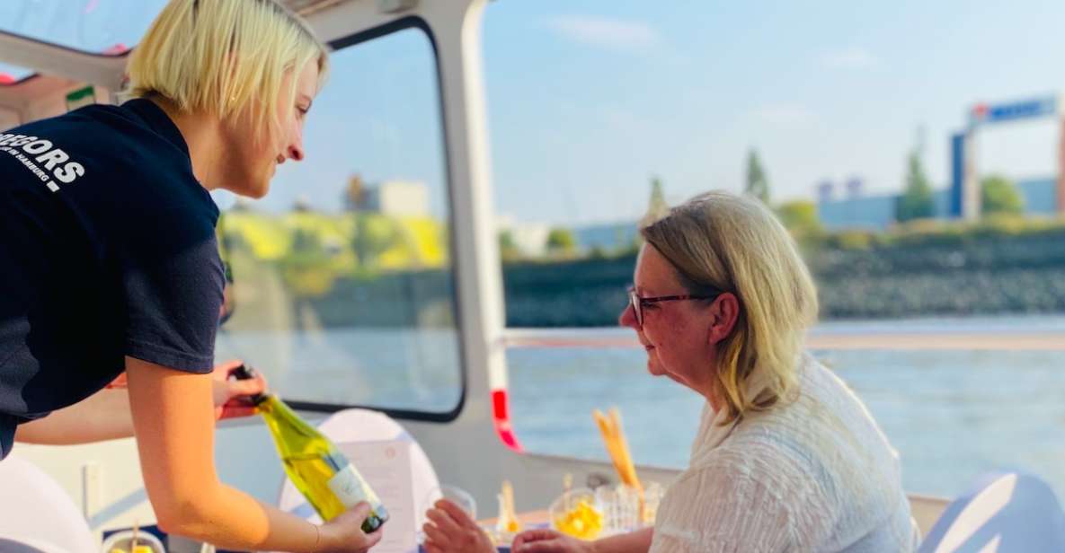 Hamburg: Harbor Cruise with Wine and Cheese