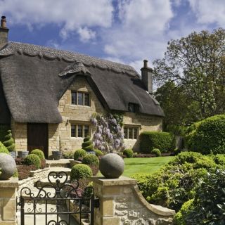 Cotswolds: Private Guided Full or Half Day Trip by Car